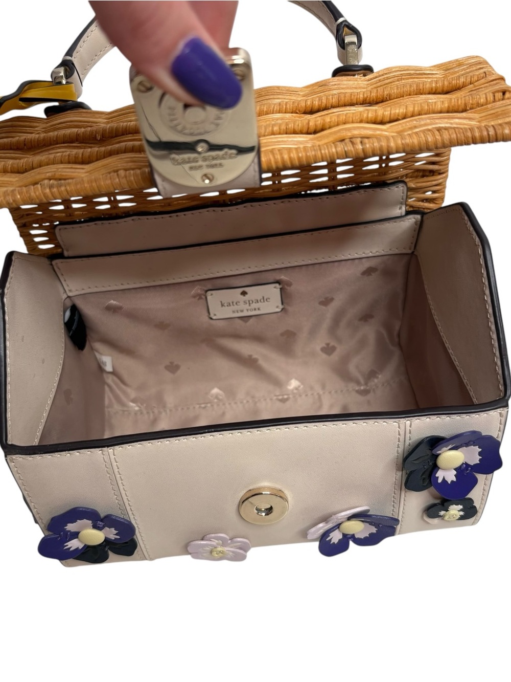 KATE SPADE Wild Petal Birdhouse Crossbody Handbag in Cream and Tan NWOT - Picture 6 of 8